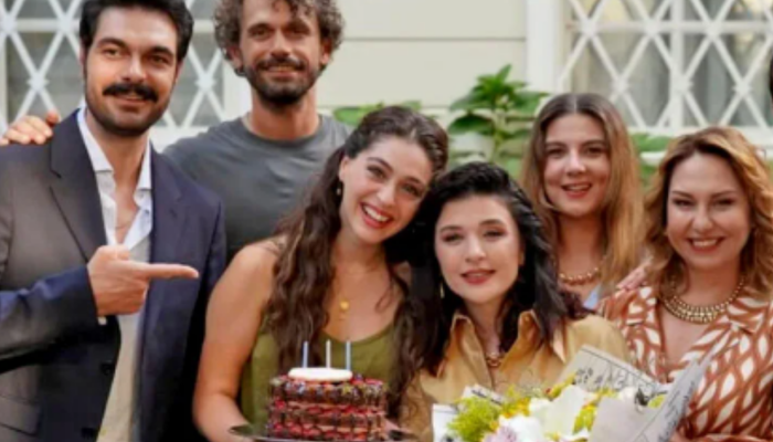 Adı jenerik tarafından elendi! Bu aktör Leyla Serisini bıraktı! Bunun yerine başka biri gelecek ...