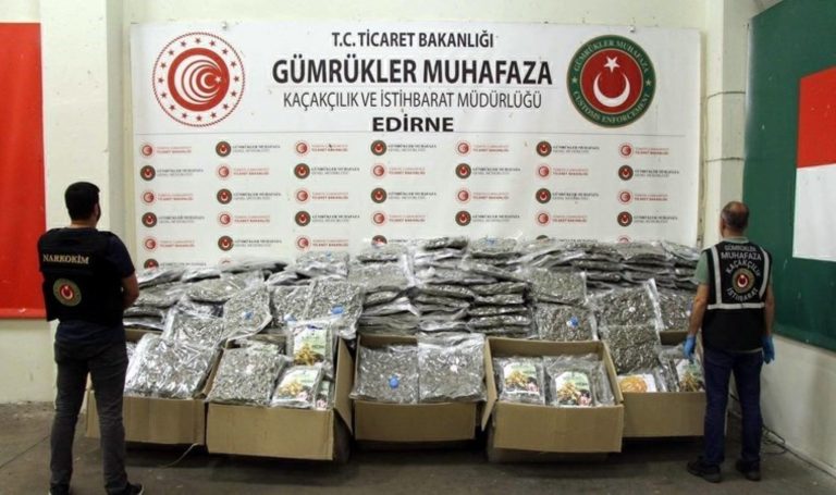 Kapıkule'de tırda 370 kilo esrar ele geçirildi – Son Dakika Türkiye Haberleri