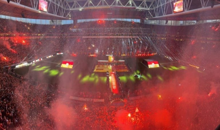 Galatasaray, Süper Kupa'yı F.Bahçe'ye gönderdi!  – En güncel spor haberleri