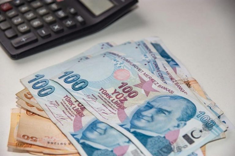 Memur ve emekli maaşlarına ek zam gelecek mi? 2026’daki artış ne düzeyde olacak?