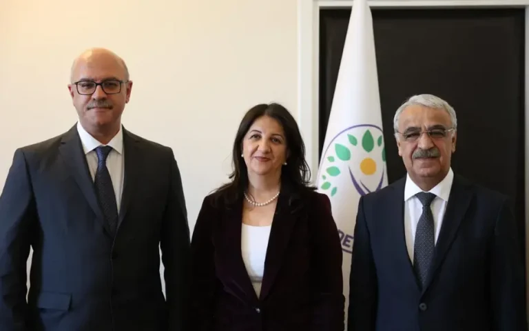 DEM İmralı Heyeti, Öcalan ile Görüşme Gerçekleştirdi